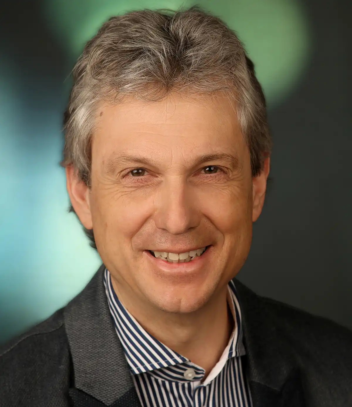 Ganzheitliche Schmerztherapie, Akupunktur,TCM funktionelle Medizin in der Praxis Dr. Peter Aluani in Feldkirchen bei Graz